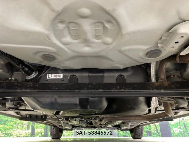 Toyota VITZ 2015-08 7273218-18
