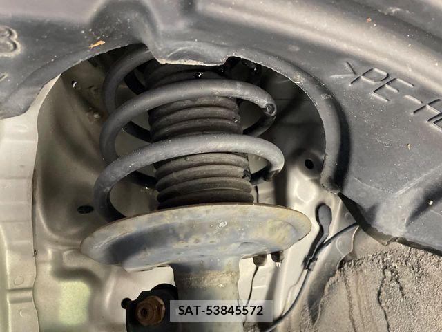 Toyota VITZ 2015-08 7273218-19