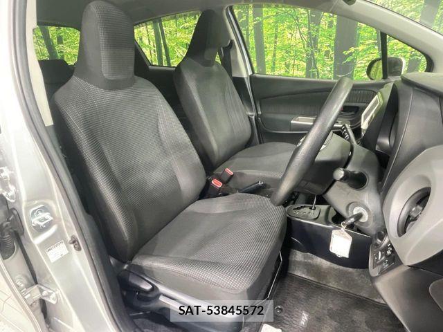 Toyota VITZ 2015-08 7273218-7