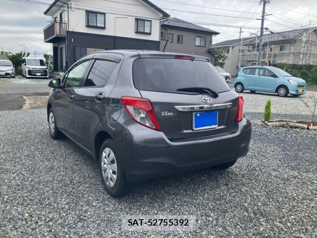 Toyota VITZ 2013-09 7273220-5