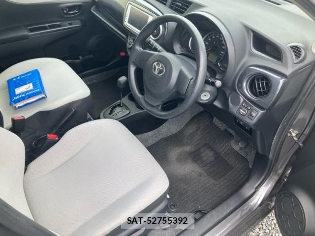 Toyota VITZ 2013-09 7273220-7