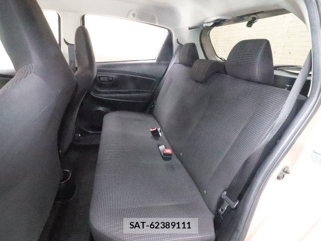 Toyota VITZ 2015-01 7330956-6