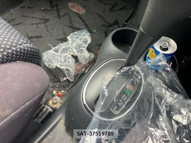 Toyota VITZ 2003-04 7330957-20