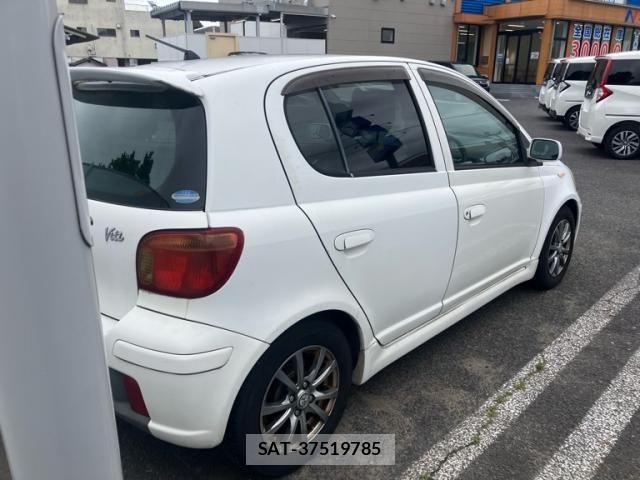 Toyota VITZ 2003-04 7330957-2