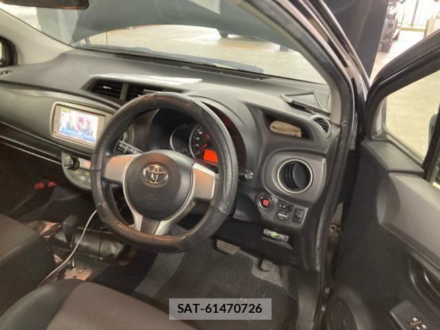 Toyota VITZ 2013-11 7330959-9