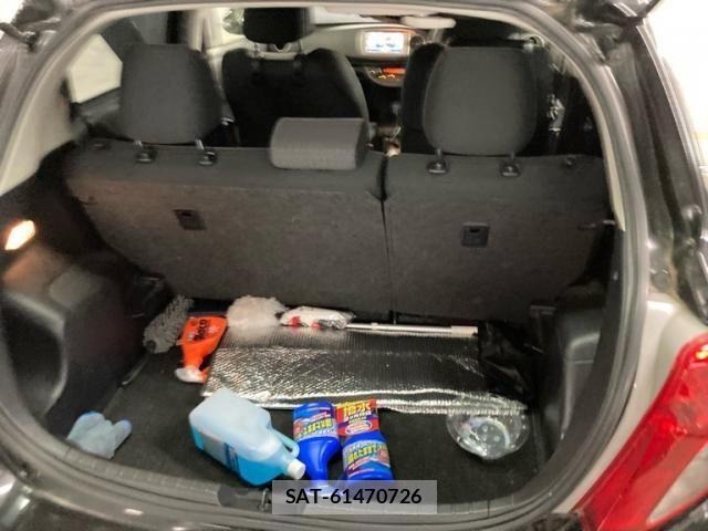 Toyota VITZ 2013-11 7330959-11