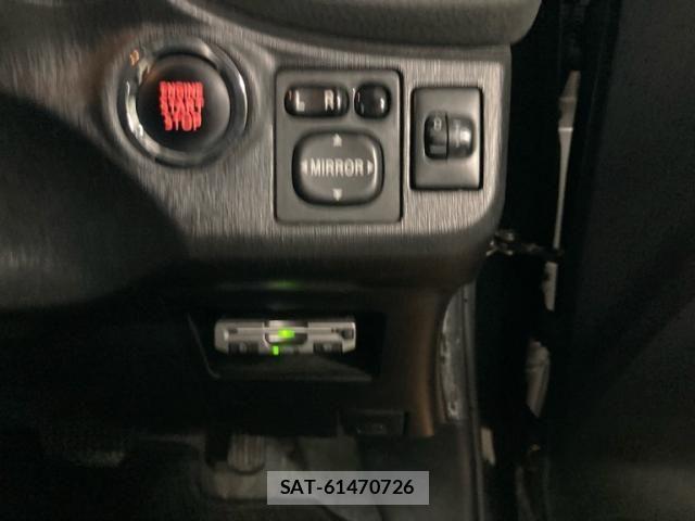 Toyota VITZ 2013-11 7330959-18