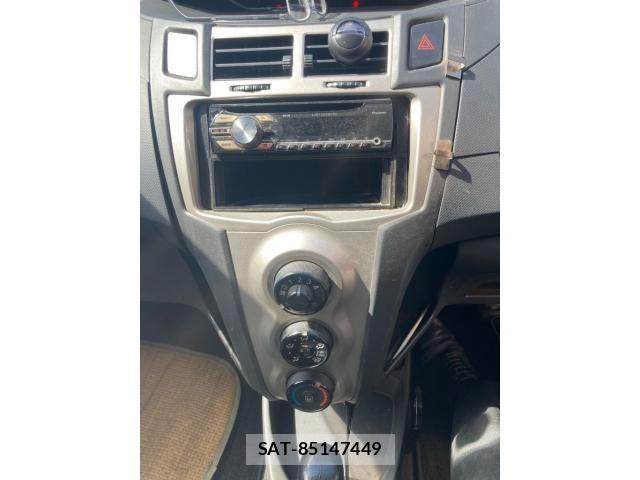 Toyota VITZ 2009-09 7330962-12