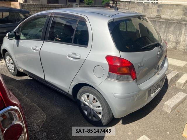 Toyota VITZ 2009-09 7330962-1