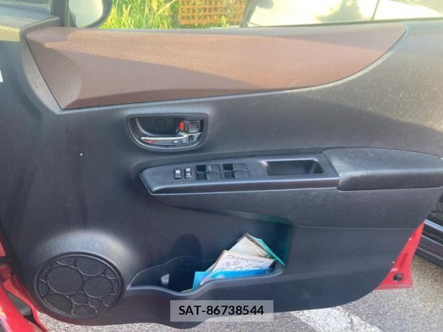 Toyota VITZ 2011-02 7330969-15