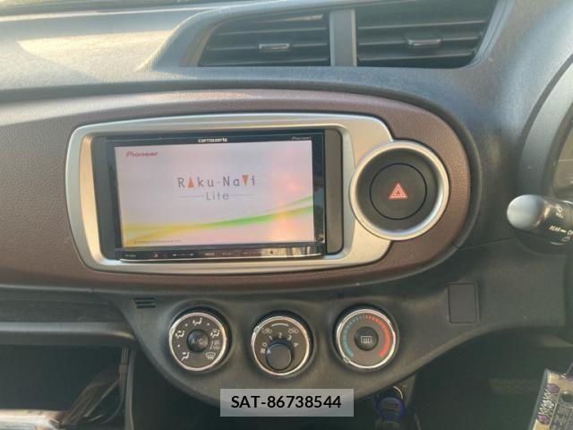Toyota VITZ 2011-02 7330969-17