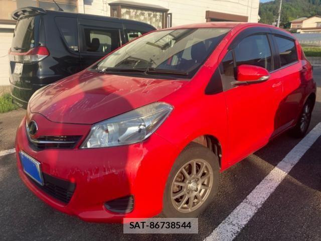 Toyota VITZ 2011-02 7330969-1
