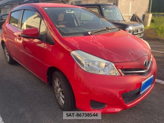 Toyota VITZ 2011-02 7330969-2