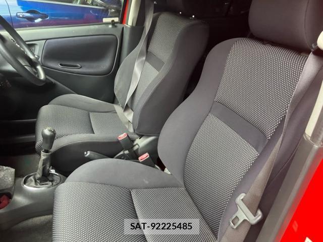Toyota VITZ 2003-09 7330958-11