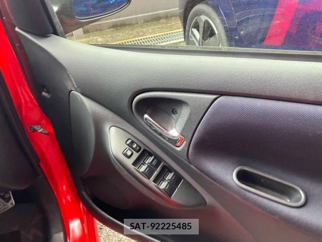 Toyota VITZ 2003-09 7330958-13