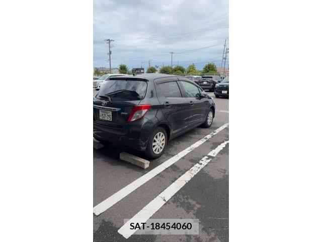 Toyota VITZ 2011-07 7330960-1