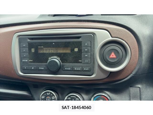 Toyota VITZ 2011-07 7330960-8