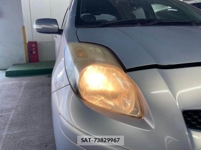 Toyota VITZ 2010-06 7360353-11