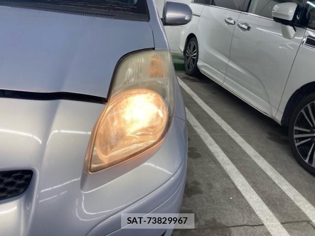 Toyota VITZ 2010-06 7360353-12