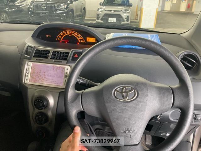 Toyota VITZ 2010-06 7360353-14