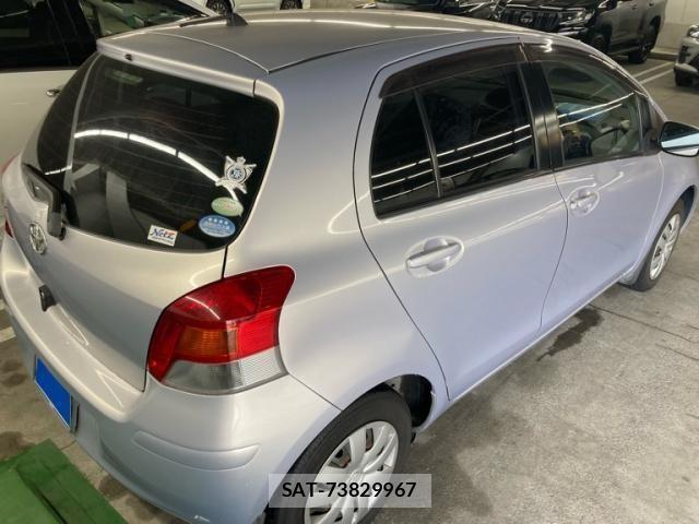 Toyota VITZ 2010-06 7360353-2