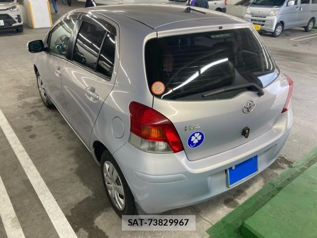 Toyota VITZ 2010-06 7360353-3