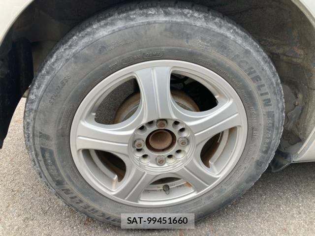 Toyota VITZ 2011-06 7360350-4