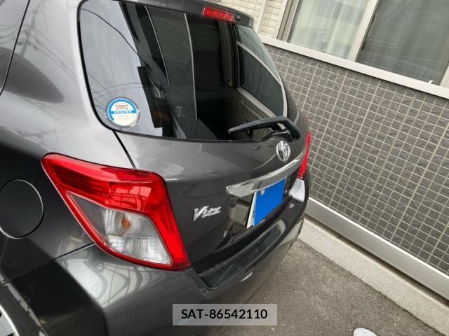 Toyota VITZ 2012-02 7360346-6