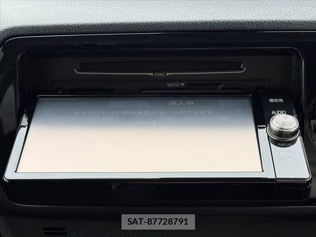 Toyota VITZ 2018-03 7360343-23