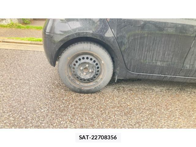 Toyota VITZ 2009-05 7360351-11