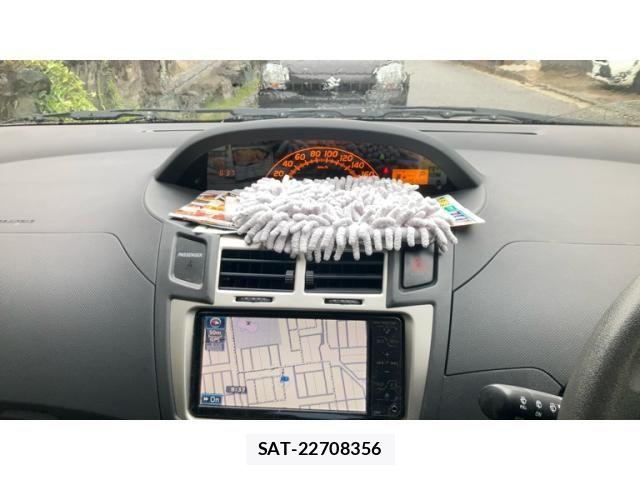 Toyota VITZ 2009-05 7360351-2