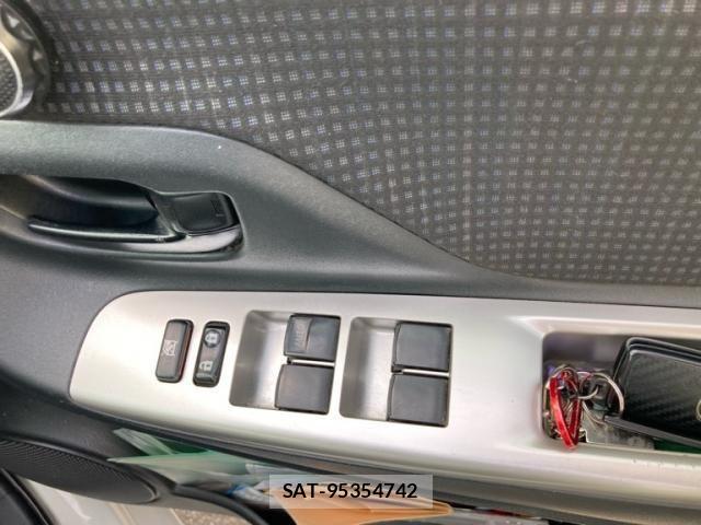 Toyota VITZ 2014-07 7360347-8
