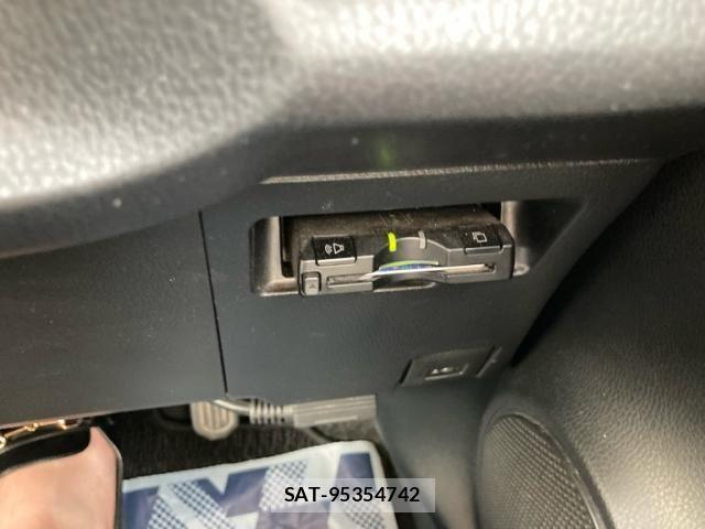 Toyota VITZ 2014-07 7360347-20