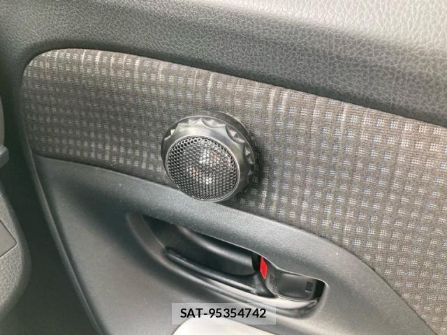 Toyota VITZ 2014-07 7360347-23