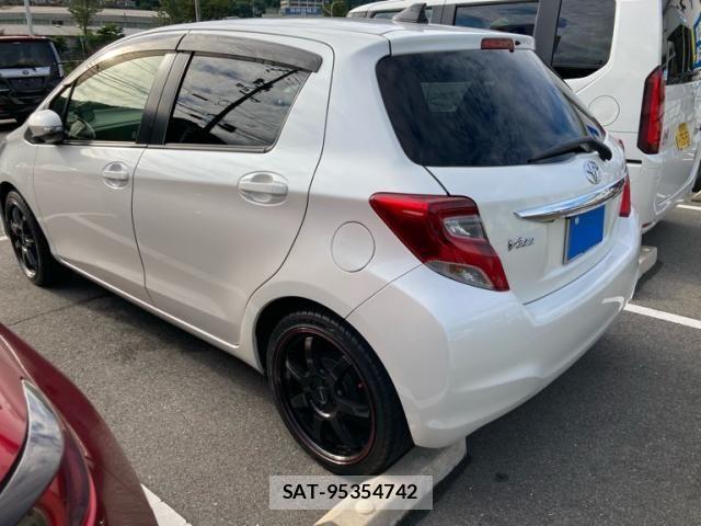 Toyota VITZ 2014-07 7360347-1