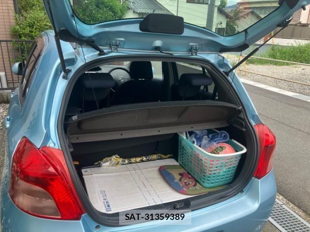 Toyota VITZ 2005-07 7360349-13