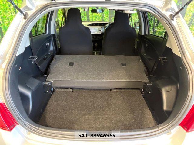 Toyota VITZ 2015-01 7360344-9