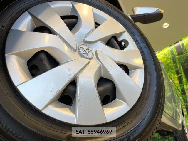 Toyota VITZ 2015-01 7360344-12