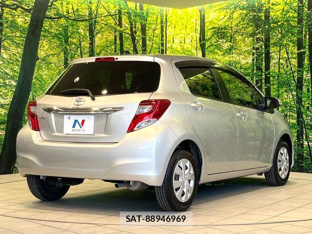 Toyota VITZ 2015-01 7360344-16