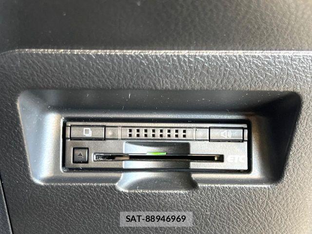 Toyota VITZ 2015-01 7360344-3