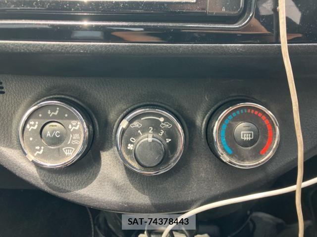 Toyota VITZ 2018-08 7394688-14