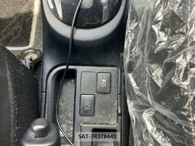 Toyota VITZ 2018-08 7394688-15