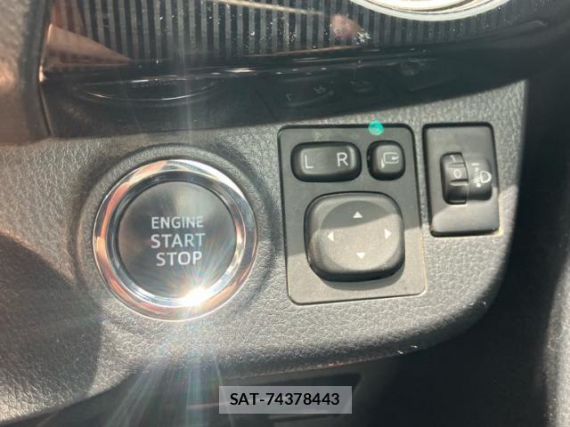 Toyota VITZ 2018-08 7394688-17