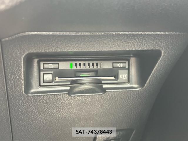 Toyota VITZ 2018-08 7394688-18