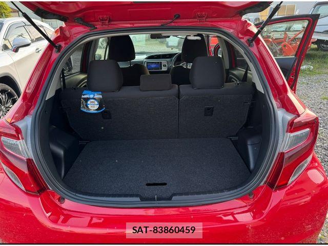 Toyota VITZ 2015-02 7394697-13
