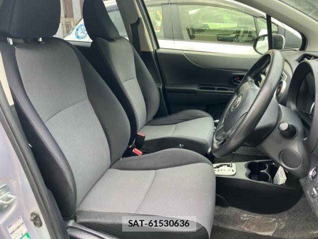 Toyota VITZ 2013-02 7394703-13