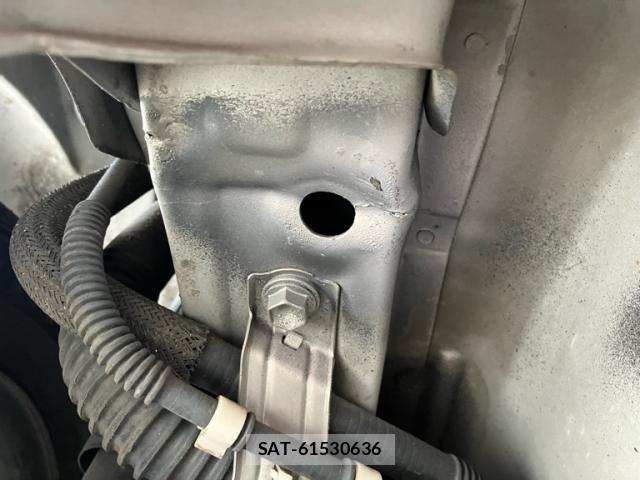 Toyota VITZ 2013-02 7394703-24