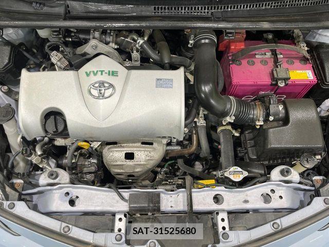 Toyota VITZ 2016-05 7458657-17