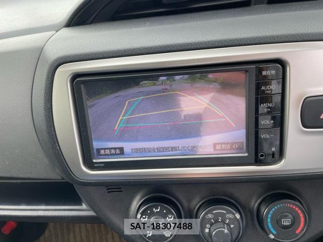 Toyota VITZ 2015-03 7458661-19