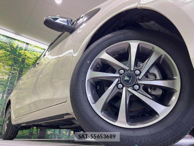 Toyota VITZ 2015-10 7458660-12